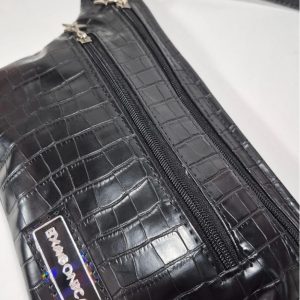 RIÑONERA LUZ NEGRA CRO CO (opaco)