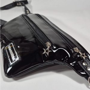 RIÑONERA LUZ NEGRA CHAROL